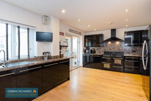 Kitchen- click for photo gallery